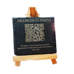 Placa Memorial Grabada en Piedra Pizarra